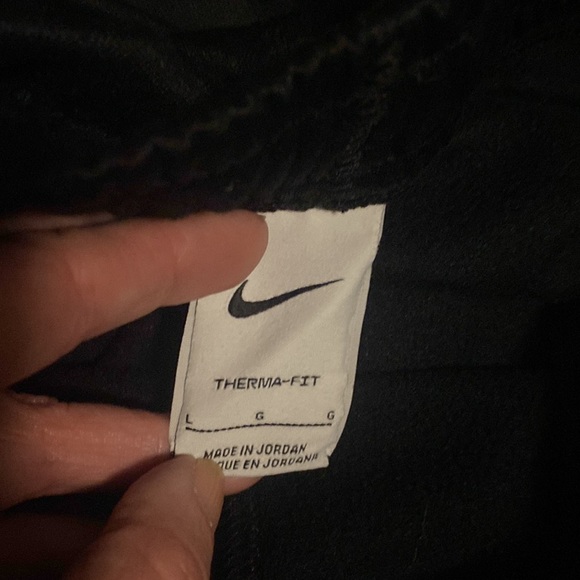 Boys Nike sweatpants - Picture 3 of 3